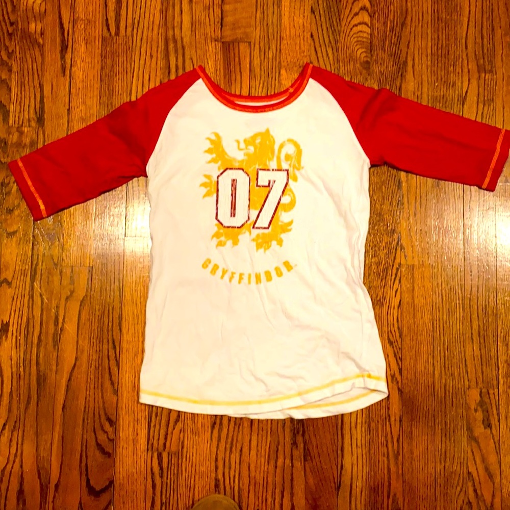 Harry Potter Gryffindor shirt from Universal Studios size Medium